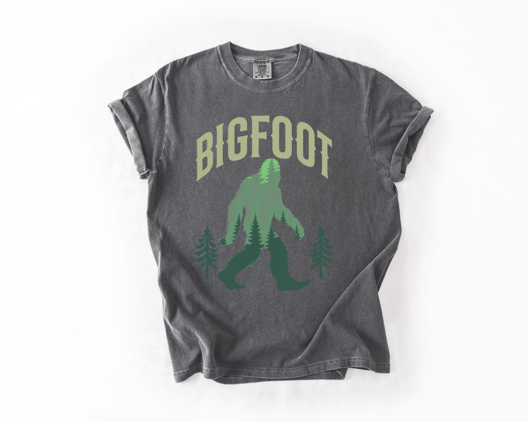 Bigfoot Graphic T-Shirt – Vintage Sasquatch Forest Tee Comfort Colors 1717