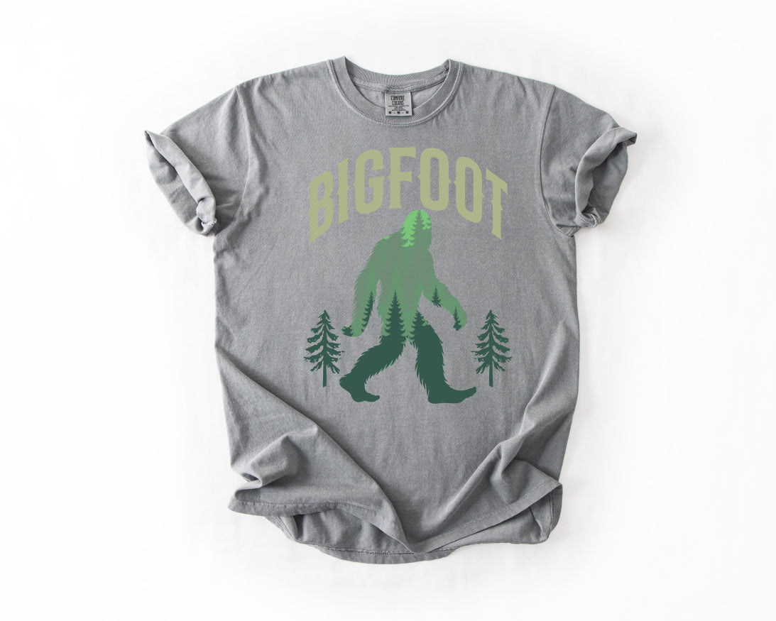 Bigfoot Graphic T-Shirt – Vintage Sasquatch Forest Tee Comfort Colors 1717