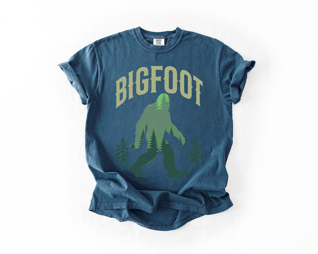 Bigfoot Graphic T-Shirt – Vintage Sasquatch Forest Tee Comfort Colors 1717